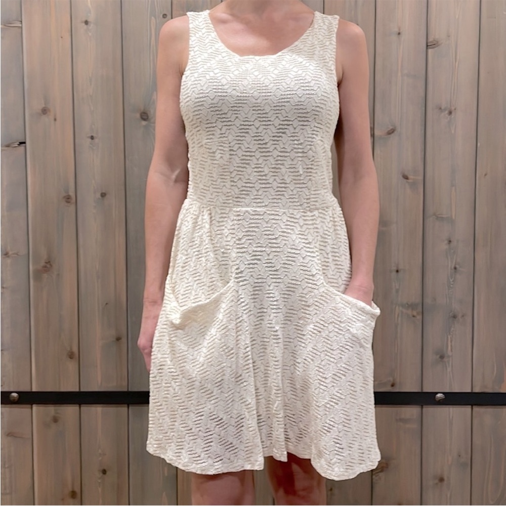 Free people open back lace mini dress super cute!! - Picture 3 of 5